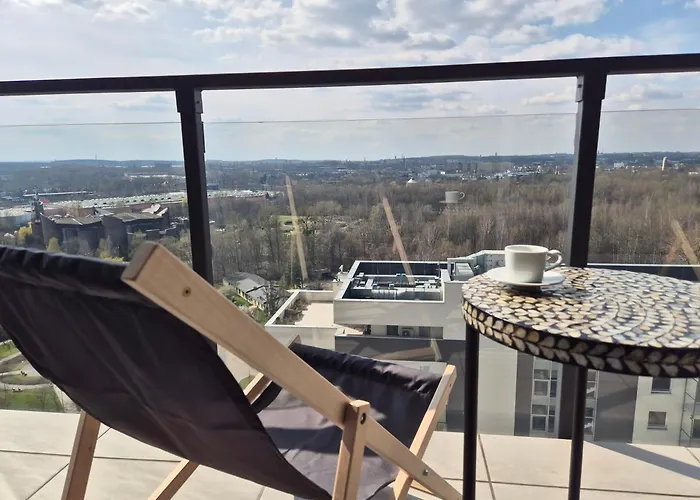 Apartament W Chmurach- 15 Pietro Osiedle Tysiaclecia- Parking W Hali Garazowej, Wielki Taras Z Lezakami I Widokiem Na Zachod Slonca