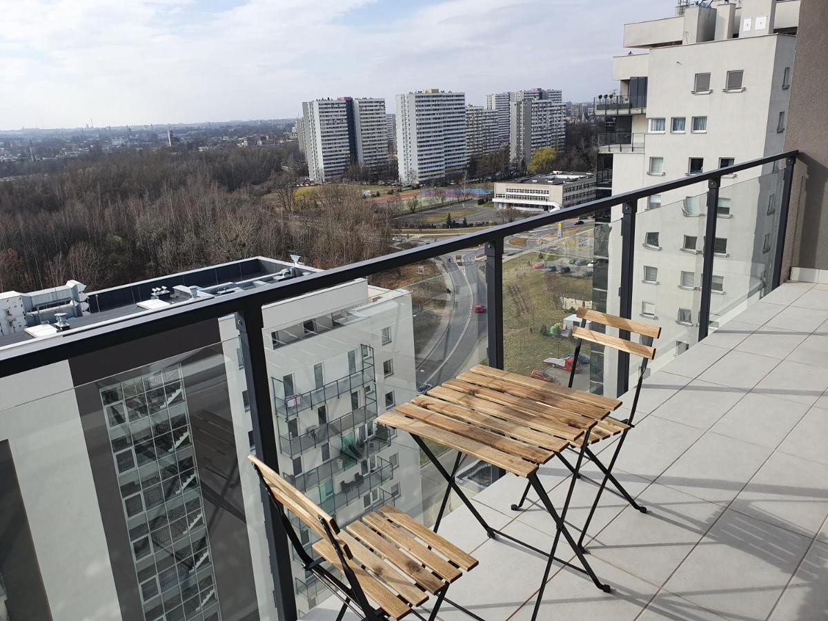 Apartment W Chmurach- 15 Pietro Osiedle Tysiaclecia- Parking W Hali Garazowej, Wielki Taras Z Lezakami I Widokiem Na Zachod Slonca